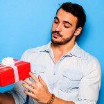 оригинальный подарок парню